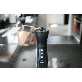 Ручная кофемолка Hario Mini Slim Plus, фото , изображение 6