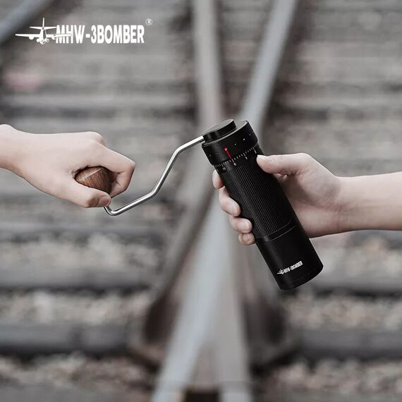 MHW-3BOMBER R3 Кофемолка ручная черная с ручкой из ореха, фото , изображение 21